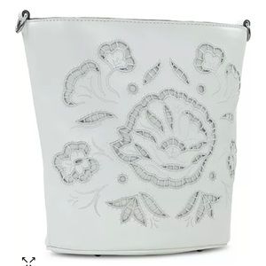 PATRICIA NASH
Eloisa Small Leather Bucket Crossbody Bag